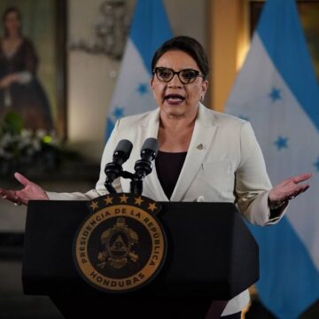 NOS ACUSAN DE COMUNISTAS POR HACER JUSTICIA SOCIAL, REACCIONA CASTRO