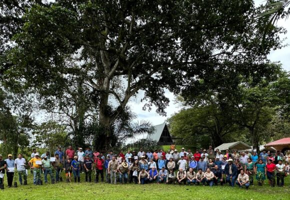 MÁS DE 100 PRODUCTORES GRADUADOS EN GANADERIA SOSTENIBLE EN OLANCHO