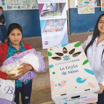 CRS Y FUNDACIÓN KAFIE UNEN ESFUERZOS PARA APOYAR A MADRES Y BEBÉS EN HONDURAS
