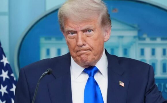 MÁS DE LA MITAD DE «GRINGOS» DESAPRUEBAN POLÍTICA ANTINMIGRANTE DE TRUMP