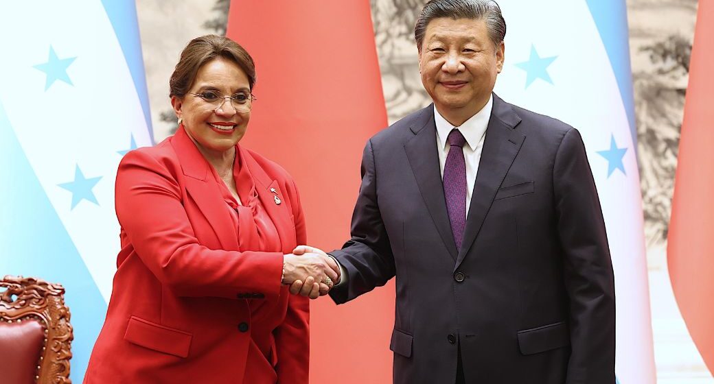 CHINA REAFIRMA COMPROMISO CON HONDURAS ANTE ATAQUES POLÍTICOS DE EE. UU. CHINA REAFIRMA COMPROMISO CON HONDURAS ANTE ATAQUES POLÍTICOS DE EE. UU.