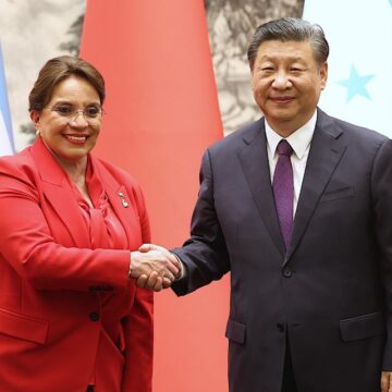 CHINA REAFIRMA COMPROMISO CON HONDURAS ANTE ATAQUES POLÍTICOS DE EE. UU.