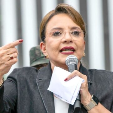 PRESIDENTA REITERA COMPRIMISO ANTICORRUPCIÓN Y PIDE APOYO A CONGRESO Y PODER JUDICIAL