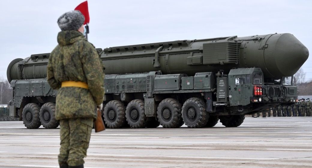 ¡IMPONENTE! ASÍ ES EL NUEVO MISIL RUSO QUE “HARÁ OLVIDAR LAS ARMAS NUCLEARES”