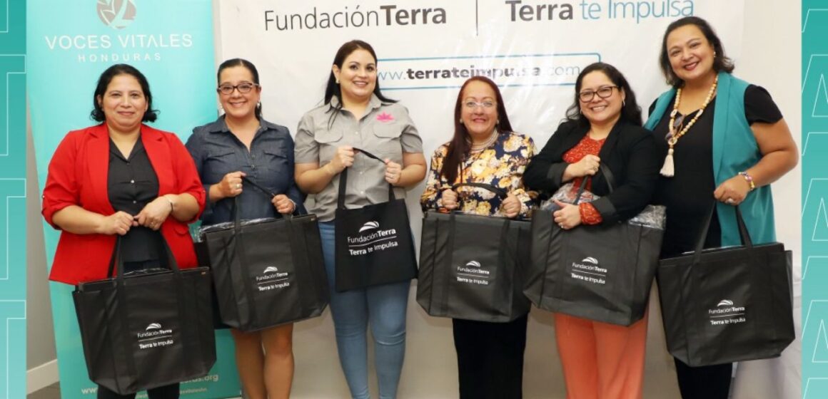 FUNDACIÓN TERRA Y VOCES VITALES IMPULSAN MUJERES