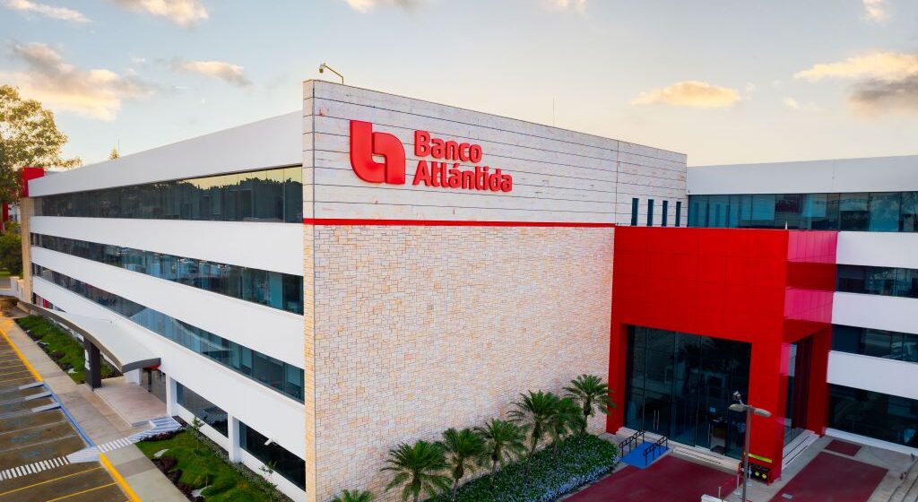 BANCO ATLÁNTIDA LOGRA ACUERDO PARA FORTALECER COMERCIO CON ESPAÑA