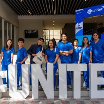 UNITEC CELEBRA 38 AÑOS DE EXCELENCIA, INNOVACIÓN Y COMPROMISO SOCIAL UNITEC CELEBRA 38 AÑOS DE EXCELENCIA, INNOVACIÓN Y COMPROMISO SOCIAL
