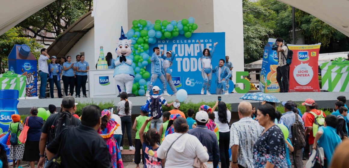 SULA CELEBRA 65 AÑOS NUTRIENDO A HONDUREÑOS