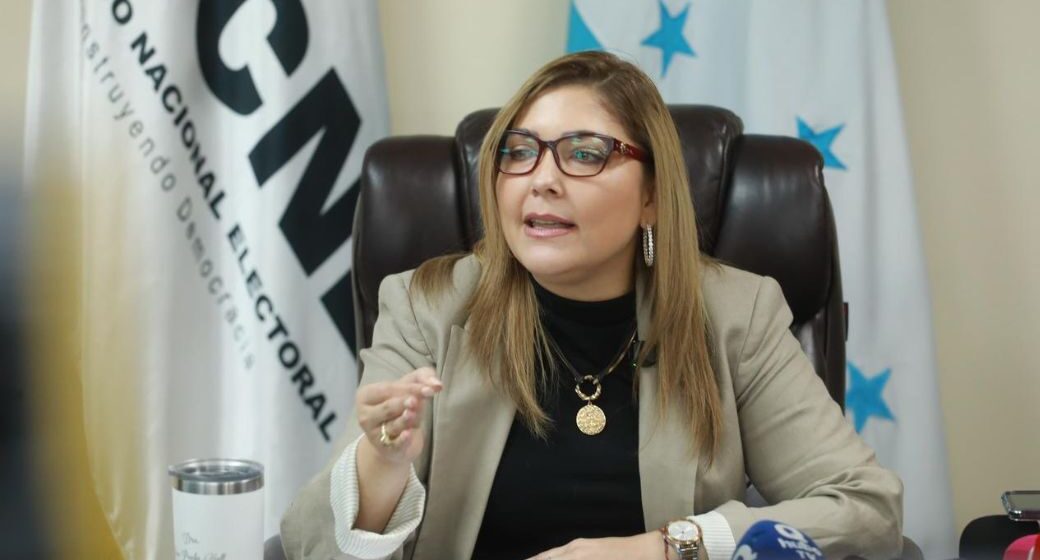 “NO PERMITIRÉ INJERENCIA DE EMPRESAS EXTRANJERAS AL ESTILO 2017”: ANA PAOLA HALL “NO PERMITIRÉ INJERENCIA DE EMPRESAS EXTRANJERAS AL ESTILO 2017”: ANA PAOLA HALL