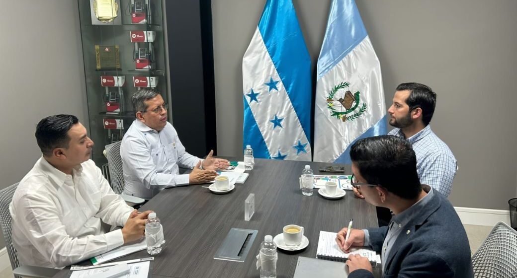 HONDURAS Y GUATEMALA EN AGENDA COMÚN PARA ATRAER INVERSIÓN A LA REGIÓN HONDURAS Y GUATEMALA EN AGENDA COMÚN PARA ATRAER INVERSIÓN A LA REGIÓN