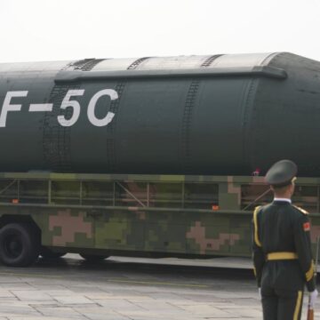 CHINA MUESTRA SU PODER MILITAR, UN MISIL QUE ABARCA TODO EL PLANETA