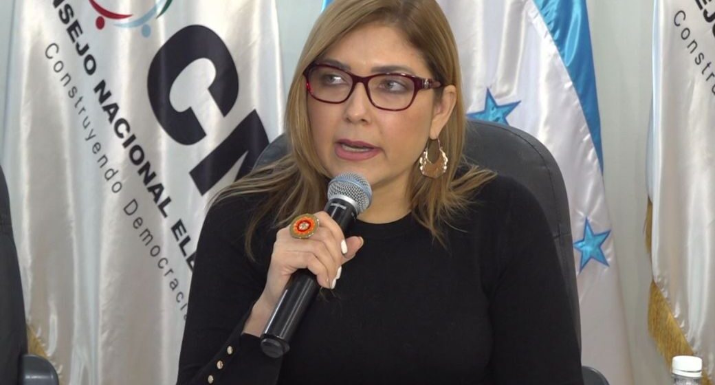 TRAS FRACASO BIPARTIDISTA EN CNE, ANA PAOLA HALL ASUME PRESIDENCIA TRAS FRACASO BIPARTIDISTA EN CNE, ANA PAOLA HALL ASUME PRESIDENCIA