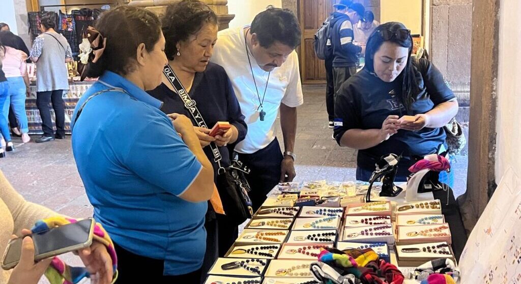 GALERÍA / MUESTRA GASTRONÓMICA Y ARTESANAL DE HONDUREÑOS DELEITA PUEBLO MEXICANO