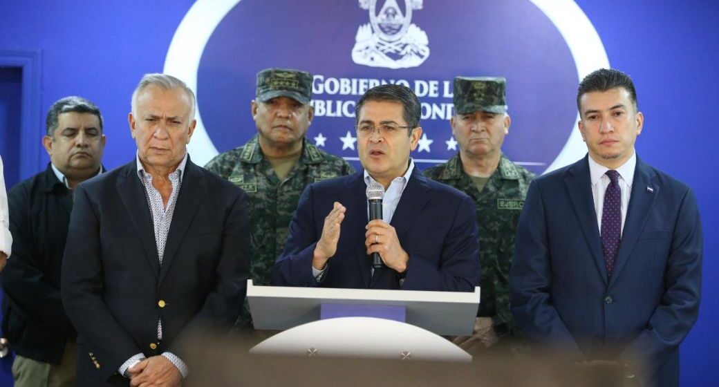 FUNCIONARIOS DE DICTADURA DEBEN ESTAR PRESOS POR “INSTITUCIONALIZAR” CORRUPCIÓN: ANALISTA