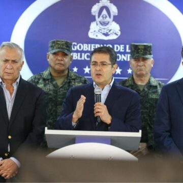 FUNCIONARIOS DE DICTADURA DEBEN ESTAR PRESOS POR “INSTITUCIONALIZAR” CORRUPCIÓN: ANALISTA