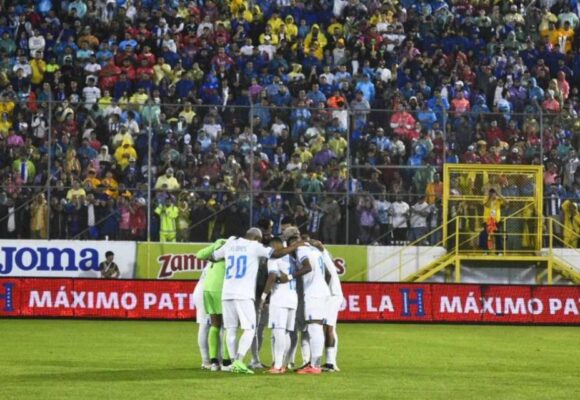 «EL MORAZÁN» BLINDADO CON MIL POLICÍAS Y CÁMARAS PARA EL HONDURAS VS COSTA RICA