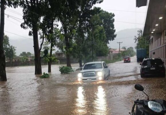 ¡LAMENTABLE! 11 MUERTOS Y MAS DE 10 MIL AFECTADOS POR INTENSAS LLUVIAS