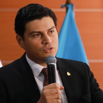 NINGUNA IMPRENTA PUEDE SACAR PAPELETAS QUE EVIDENCIAN CRIMEN ELECTORAL: MARLON OCHOA