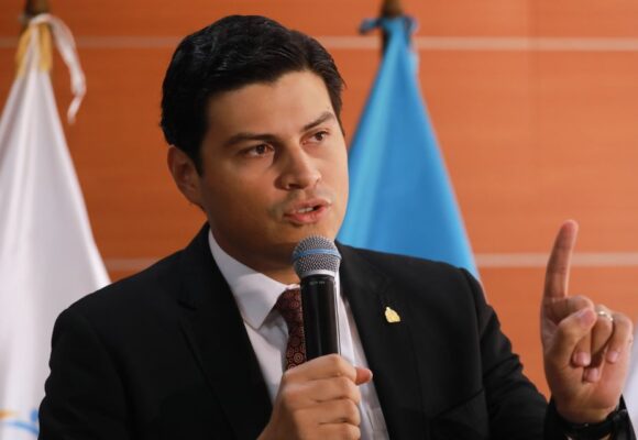 NINGUNA IMPRENTA PUEDE SACAR PAPELETAS QUE EVIDENCIAN CRIMEN ELECTORAL: MARLON OCHOA