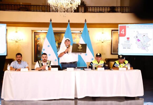 ALDANA PRESENTA NUEVO PLAN DE ORDENAMIENTO VIAL Y URBANO