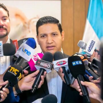 HONDURAS REVIERTE CONCESIONES DE DICTADURA Y RESTAURA MÁS DE 200 MIL HECTÁREAS