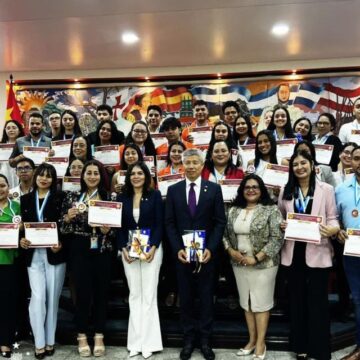 CHINA PREMIA LA EXCELENCIA ACADÉMICA DE UNIVERSITARIOS HONDUREÑOS