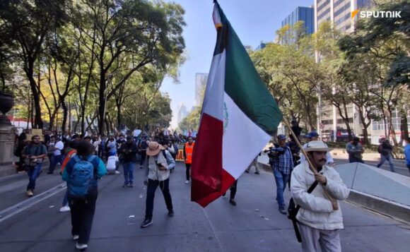 MARCHA DE LA “GENERACIÓN Z” EN MÉXICO SE DESINFLA Y REGISTRA POCA ASISTENCIA MARCHA DE LA “GENERACIÓN Z” EN MÉXICO SE DESINFLA Y REGISTRA POCA ASISTENCIA