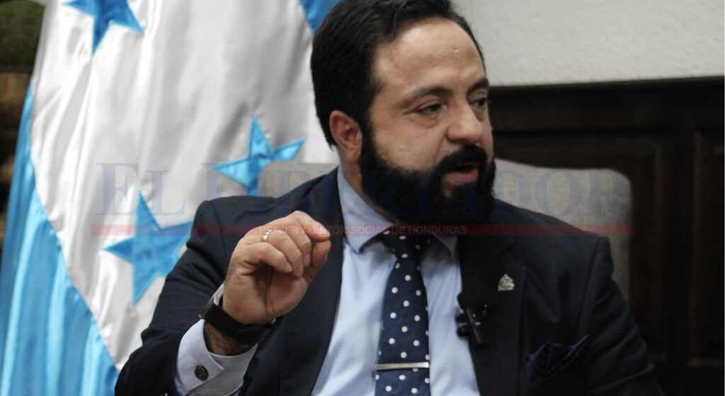 EL HONDUREÑO ES SABIO, CONOCE LAS POSTURAS EN EL CONGRESO: LUIS REDONDO EL HONDUREÑO ES SABIO, CONOCE LAS POSTURAS EN EL CONGRESO: LUIS REDONDO