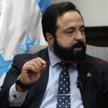 EL HONDUREÑO ES SABIO, CONOCE LAS POSTURAS EN EL CONGRESO: LUIS REDONDO