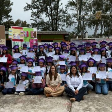 50 NIÑAS FORMADAS COMO LÍDERES DE CAMBIO, IMPULSADAS POR VOCES VITALES Y FUNDACIÓN NASSER 50 NIÑAS FORMADAS COMO LÍDERES DE CAMBIO, IMPULSADAS POR VOCES VITALES Y FUNDACIÓN NASSER