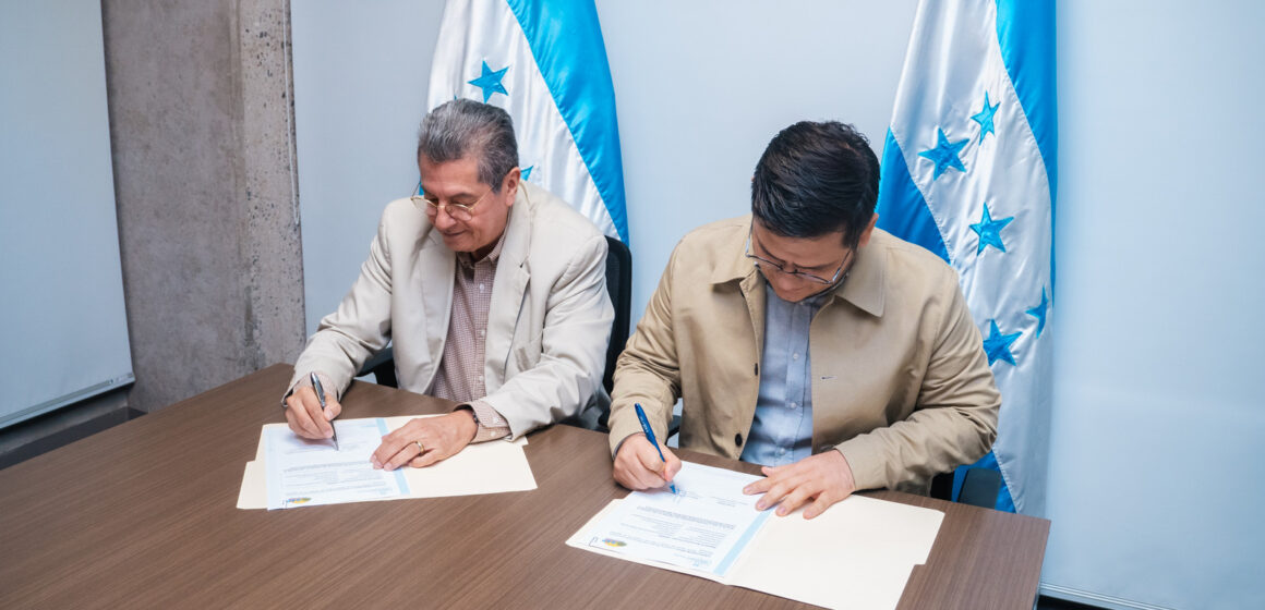 RAP FIRMA CONVENIO CON GOBIERNO PARA FORTALECER PROTECCIÓN LABORAL