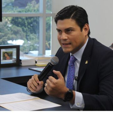 LAS ALERTAS DE MARLON OCHOA SOBRE UN POSIBLE FRAUDE HOY ESTÁ CONFIRMADO LAS ALERTAS DE MARLON OCHOA SOBRE UN POSIBLE FRAUDE HOY ESTÁ CONFIRMADO