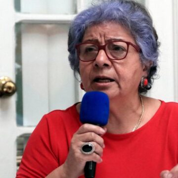 “NOSOTROS NO RECONOCEMOS ESA VULGARIDAD QUE SE HIZO EL 24 DE DICIEMBRE”: BERTHA OLIVA