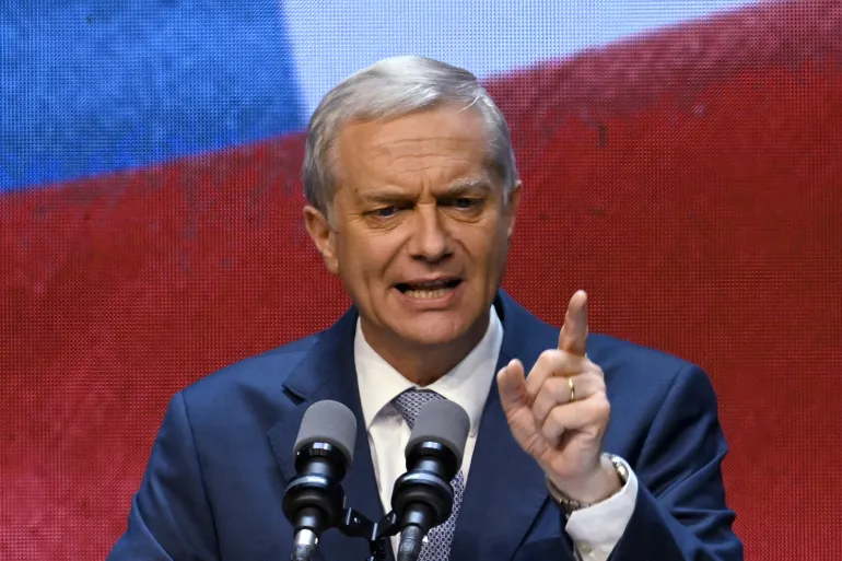 ¿QUIÉN ES JOSÉ ANTONIO KAST Y DE QUÉ TRATA SU “GOBIERNO DE EMERGENCIA” EN CHILE? ¿QUIÉN ES JOSÉ ANTONIO KAST Y DE QUÉ TRATA SU “GOBIERNO DE EMERGENCIA” EN CHILE?