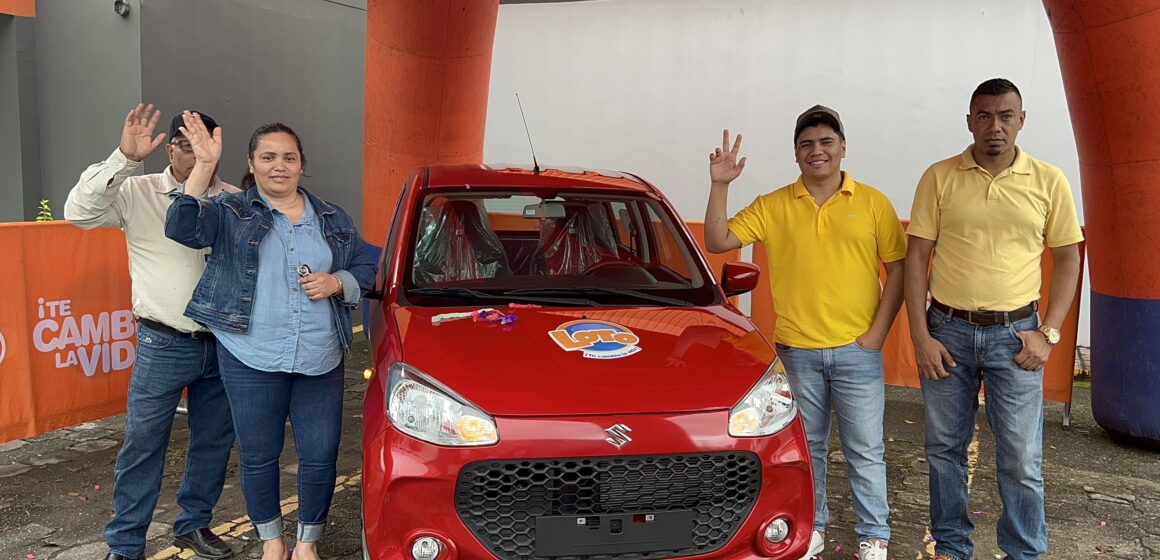 LOTO ENTREGA DOS VEHÍCULOS A GANADORAS DE “¡UN BOLETO TE CAMBIA LA VIDA!