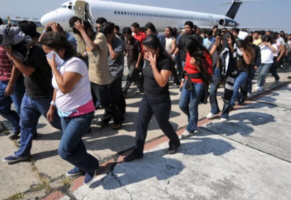 ¿ADIÓS AL “SUEÑO AMERICANO”? EE.UU. REGISTRA LA MAYOR SALIDA DE MIGRANTES EN 50 AÑOS