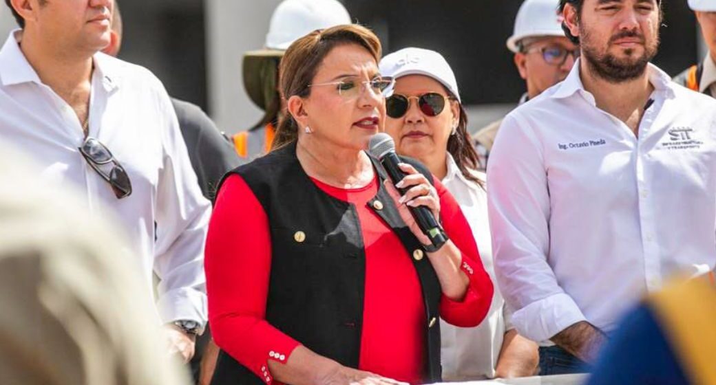 “ES IMPORTANTE RECONOCER QUE LA PRESIDENTA CASTRO DEVOLVIÓ DIGNIDAD A HONDURAS” “ES IMPORTANTE RECONOCER QUE LA PRESIDENTA CASTRO DEVOLVIÓ DIGNIDAD A HONDURAS”