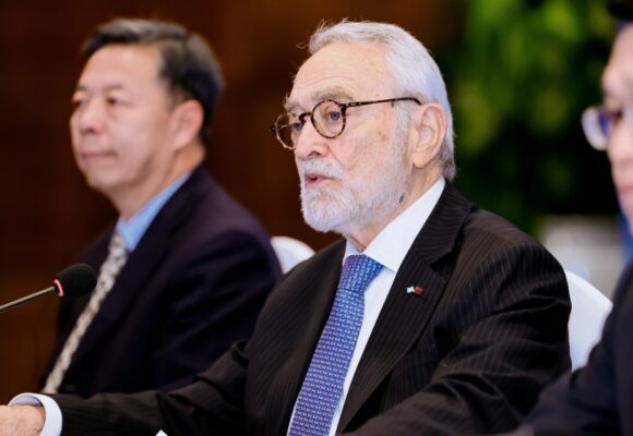 “NINGÚN PAÍS PUEDE PROSPERAR RENUNCIANDO A SU SOBERANÍA”: CIENTÍFICO Y DIPLOMÁTICO, SALVADOR MONCADA