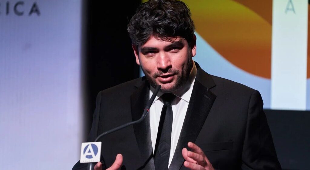 POETA HONDUREÑO SERÁ HONRADO POR UNIVERSIDAD EN MÉXICO