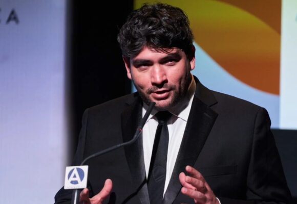 POETA HONDUREÑO SERÁ HONRADO POR UNIVERSIDAD EN MÉXICO