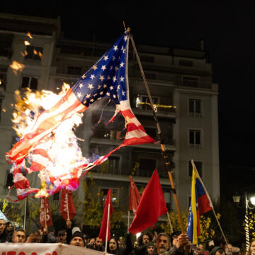 «MANOS FUERA DE VENEZUELA»: PROTESTAS EN TODO EL MUNDO CONTRA AGRESIÓN DE EE.UU.