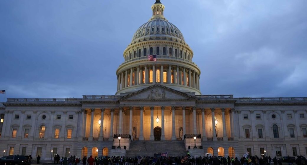 SENADO DE EE.UU. AVANZA EN RESOLUCIÓN PARA IMPEDIR MAYOR CRISIS INTERNACIONAL CON TRUMP Y VENEZUELA