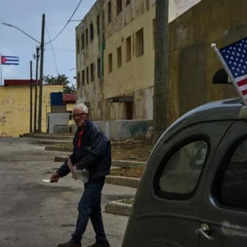 DECISIONES ECONÓMICAS DE EEUU CONTRA CUBA «CASTIGAN LA FAMILIA Y NO AL GOBIERNO», AFIRMA EXPERTO DECISIONES ECONÓMICAS DE EEUU CONTRA CUBA «CASTIGAN LA FAMILIA Y NO AL GOBIERNO», AFIRMA EXPERTO