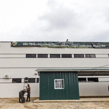 ¡ATENCIÓN! DEFENSA NACIONAL INICIA PRECALIFICACIÓN DE EMPRESAS CONSTRUCTORAS ¡ATENCIÓN! DEFENSA NACIONAL INICIA PRECALIFICACIÓN DE EMPRESAS CONSTRUCTORAS