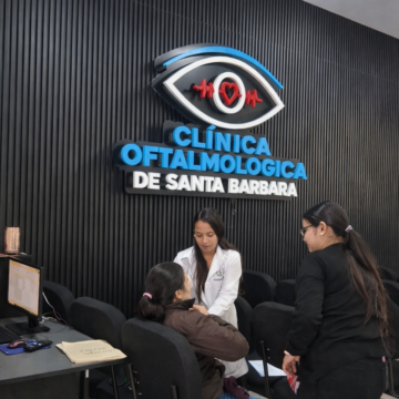 ¡CERRADA! GOBIERNO NACIONALISTA DEJARÁ CIEGOS A MILES DE HONDUREÑOS ¡NO MÁS CLÍNICAS GRATUITAS!