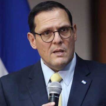 CONFIRMAN JUICIO CONTRA LISANDRO ROSALES Y OTROS FUNCIONARIOS DE JOH POR CORRUPCIÓN