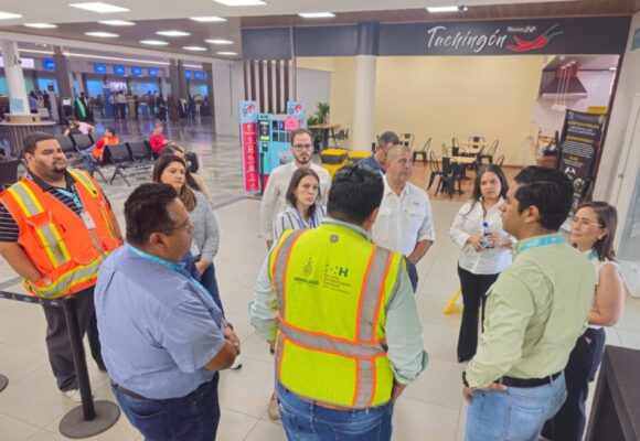 GOBIERNO SUPERVISA EVOLUCIÓN DE AEROPUERTO “VILLEDA MORALES”