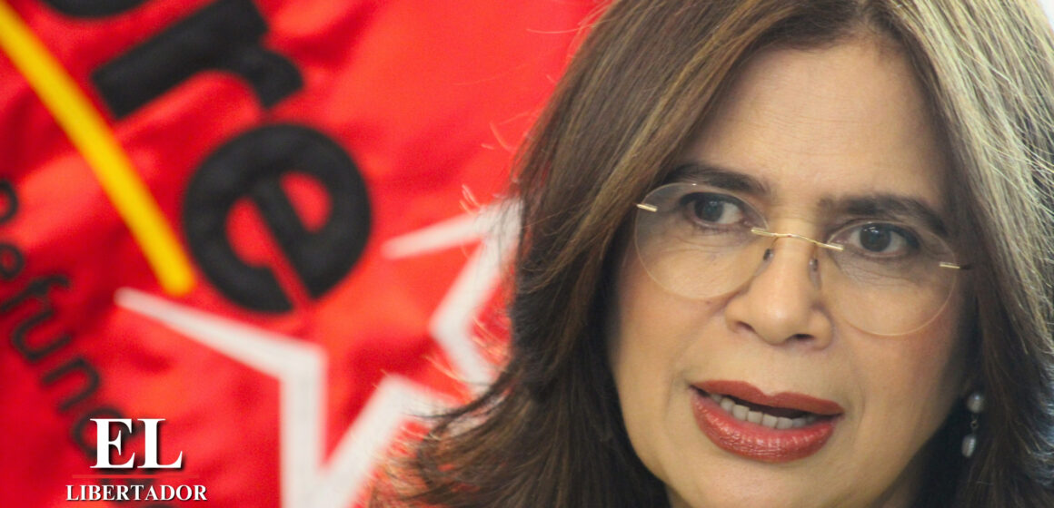 ¡EXCLUSIVA! RIXI MONCADA: «EN MENOS DE UN MES VOLVIÓ LA POLÍTICA DE LA DICTADURA»