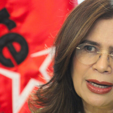 ¡EXCLUSIVA! RIXI MONCADA: «EN MENOS DE UN MES VOLVIÓ LA POLÍTICA DE LA DICTADURA»