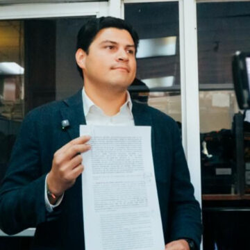 “JUICIO POLÍTICO CARECE DE SUSTENTO JURÍDICO Y RESPONDE A INTERESES PARTIDARIOS”: OCHOA